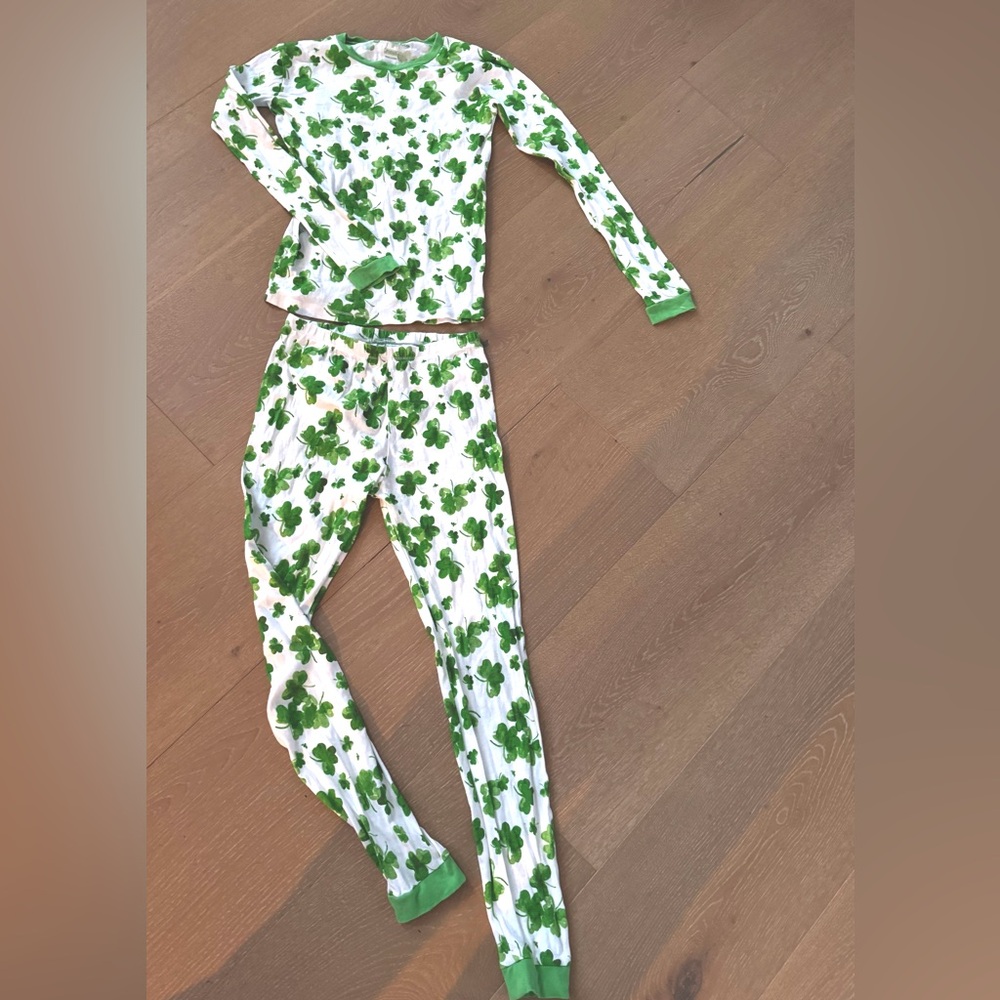 Burt’s bees shamrock pjs